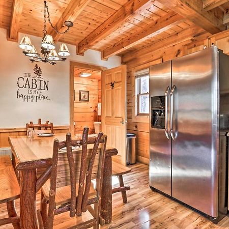 Cozy Cabin With Hot Tub In The Heart Of Pigeon Forge Villa Exterior foto